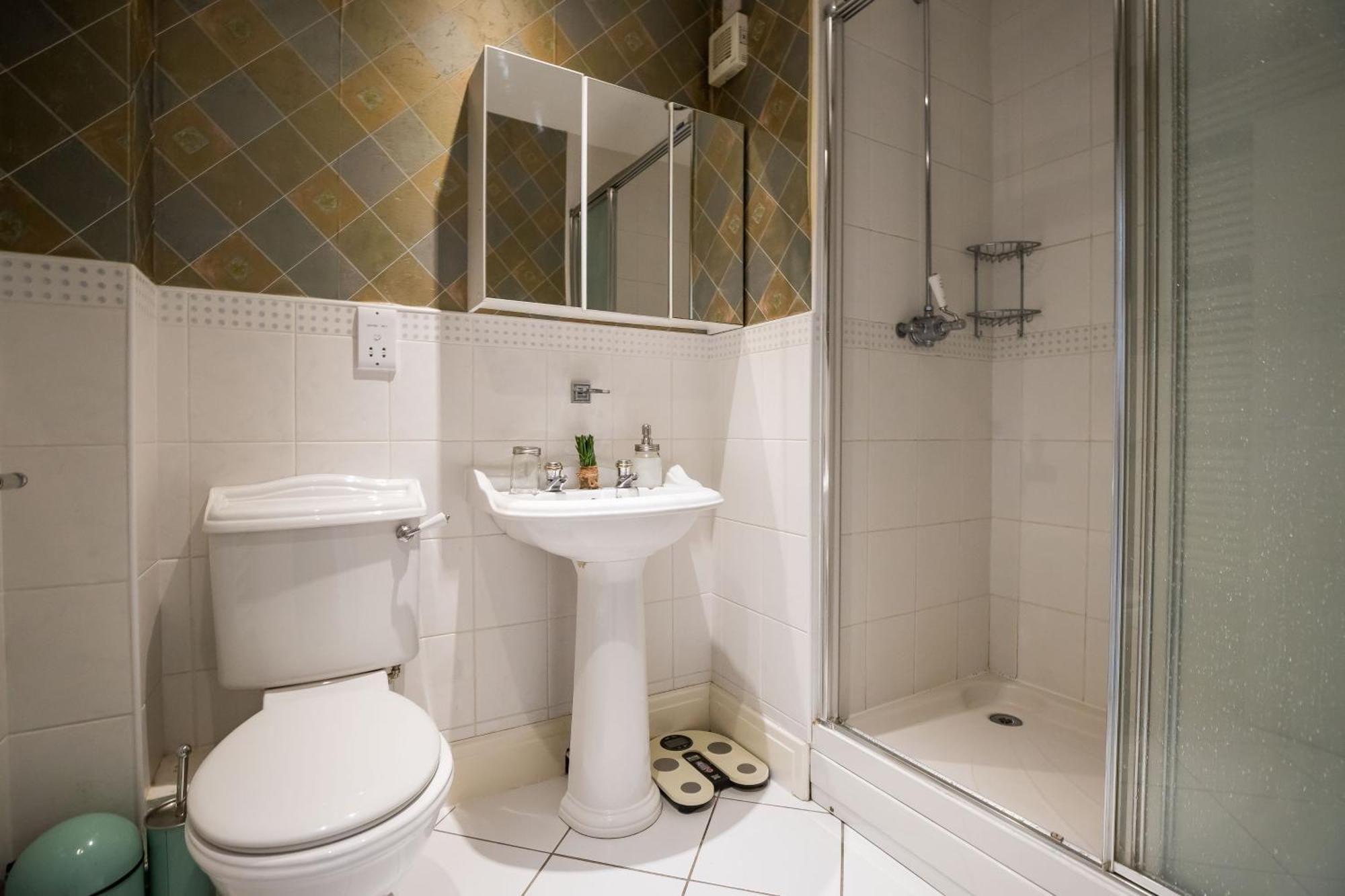 Spacious, 3 Bed House For 6 In Central Chester Hotel Exterior photo